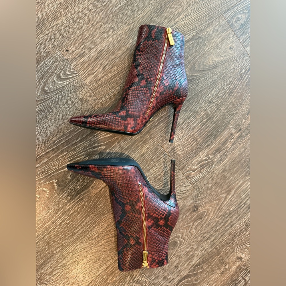 Michael Kors KEKE Red Brandy Embossed Snake Skin Bootie Ankle Short Boots Shoes - Picture 5 of 11
